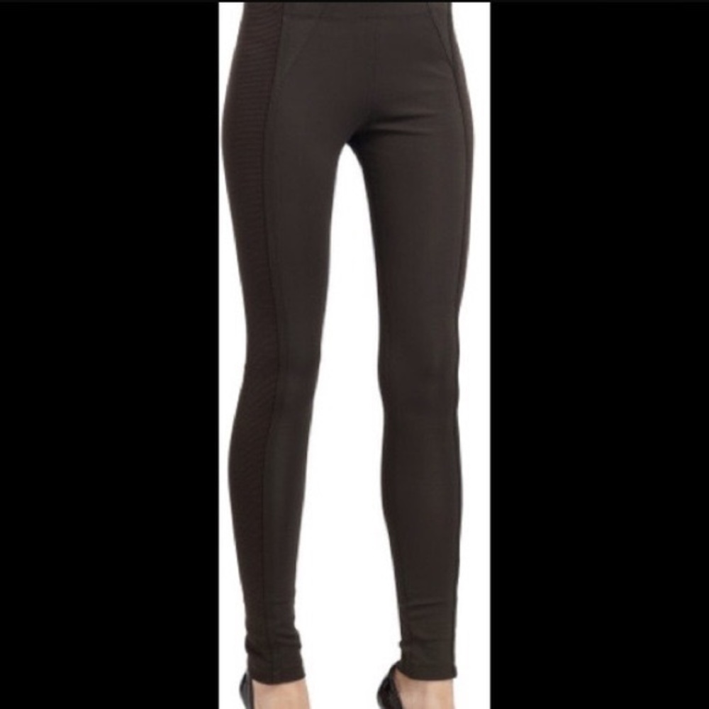 BCBG MAXAZRIA ribbed side leggings